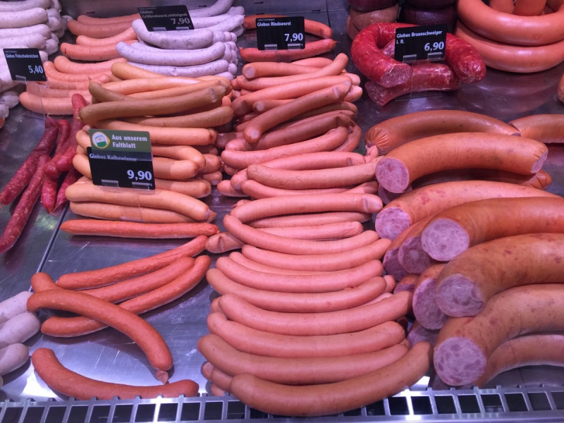 ecommerce-MONTFORT SUR ARGENS-min_sausages_meat_butchery-1069321